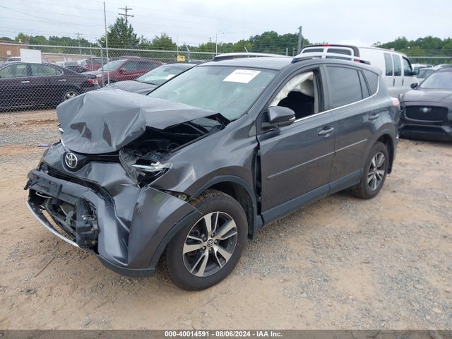 Toyota Rav4 Xle 2016 JTMRFREV8GJ096575 Image 2