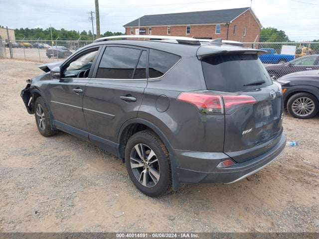 Toyota Rav4 Xle 2016 JTMRFREV8GJ096575 Image 3