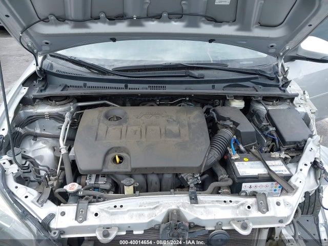 Toyota COROLLA SE 2018 5YFBURHE9JP742812 Image 10