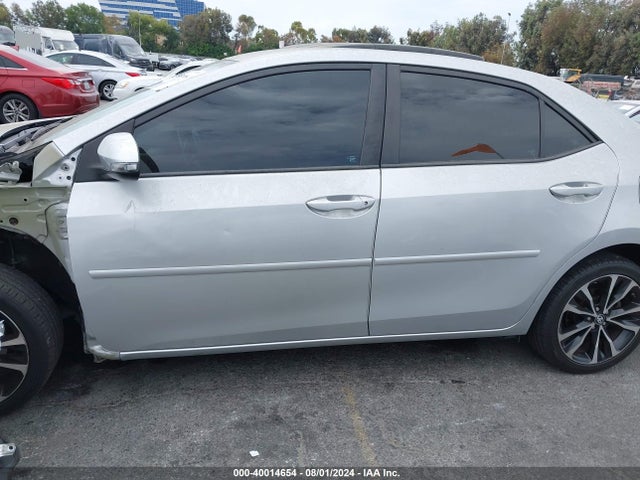 Toyota COROLLA SE 2018 5YFBURHE9JP742812 Image 15