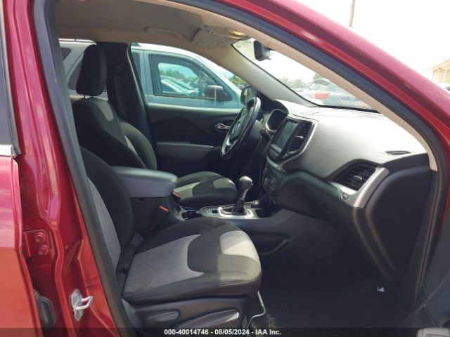 1C4PJMCS3EW184242 Jeep Cherokee Latitude