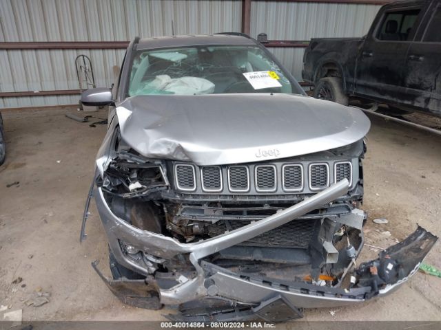 3C4NJDBB2JT135879 Jeep Compass Latitude 4x4