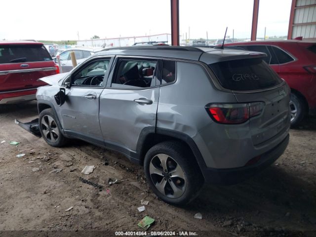 3C4NJDBB2JT135879 Jeep Compass Latitude 4x4
