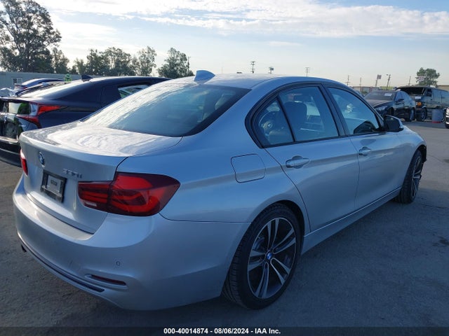 WBA8B9C51JEE82524 BMW 330I
