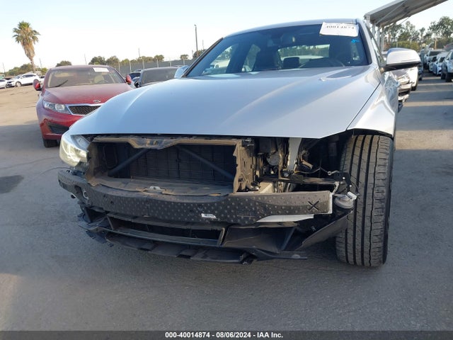 WBA8B9C51JEE82524 BMW 330I