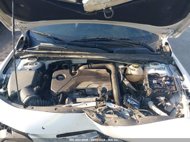 Chevrolet MALIBU LT 2018 1G1ZD5STXJF286852 Image 10