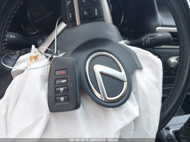 JTHBA1BL8GA000284 Lexus GS 200T