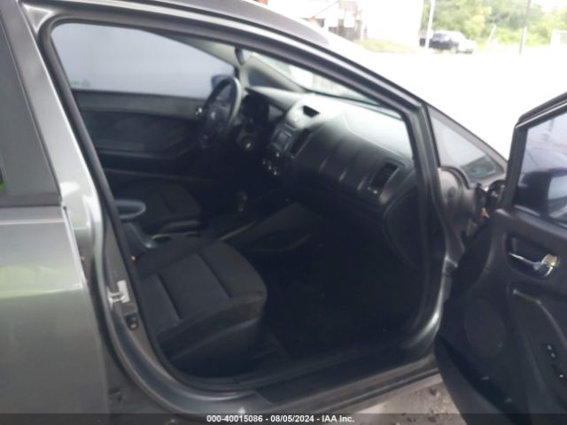 KNAFX4A65G5479770 KIA FORTE LX