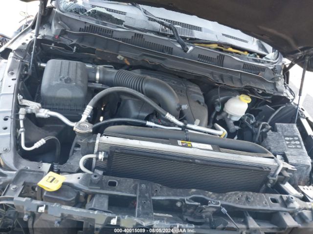 1C6RR7FT4JS184816 RAM 1500 Express Quad Cab 4x4 6'4 Box