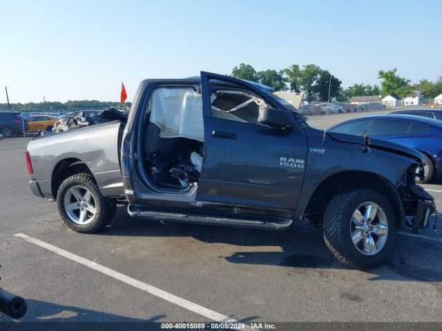 1C6RR7FT4JS184816 RAM 1500 Express Quad Cab 4x4 6'4 Box