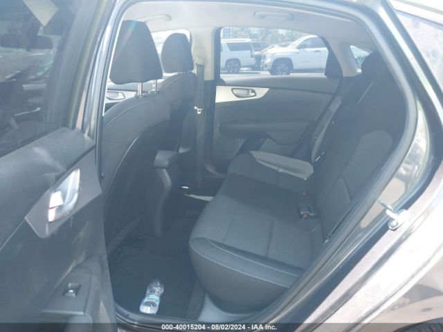 3KPF24AD1NE496468 KIA Forte Lxs