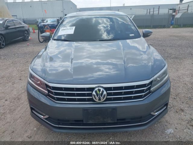 1VWBA7A31JC044190 Volkswagen Passat 2.0t Se