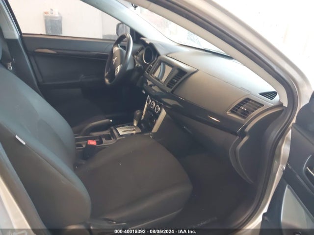 2017 MITSUBISHI LANCER JA32U2FU9HU003369 Photo 4