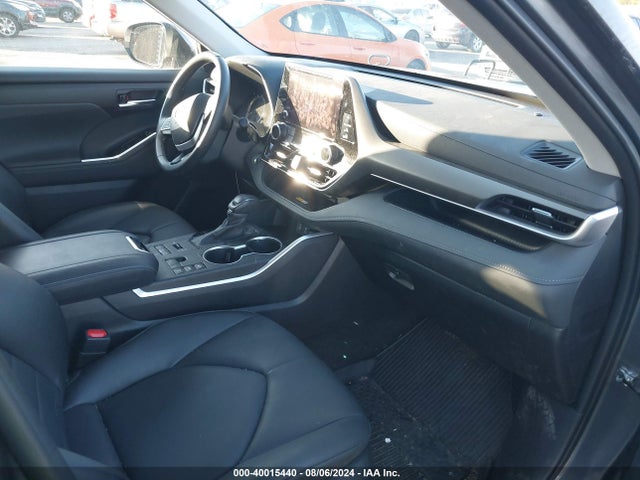Toyota Highlander Xle 2023 5TDKDRBHXPS523411 Image 5