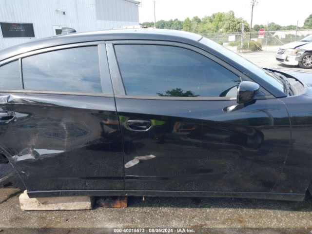 2C3CDXHG5FH841171 Dodge Charger Sxt