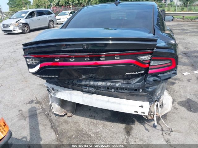 2C3CDXHG5FH841171 Dodge Charger Sxt