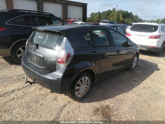 Toyota Prius C Two 2014 JTDKDTB31E1575392 Image 4