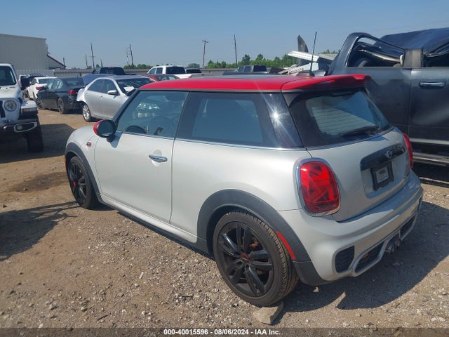 2017 MINI HARDTOP WMWXM9C30H2F65913 Photo 2