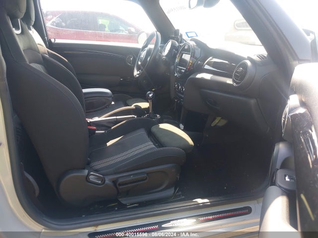 2017 MINI HARDTOP WMWXM9C30H2F65913 Photo 4