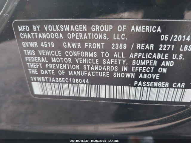 1VWBT7A35EC106044 Volkswagen Passat 1.8t Se