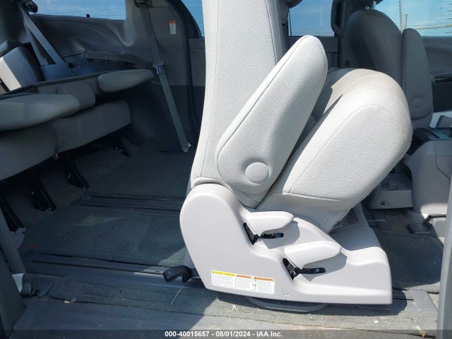 Toyota Sienna Xle 8 Passenger 2017 5TDYZ3DC2HS805893 Image 8