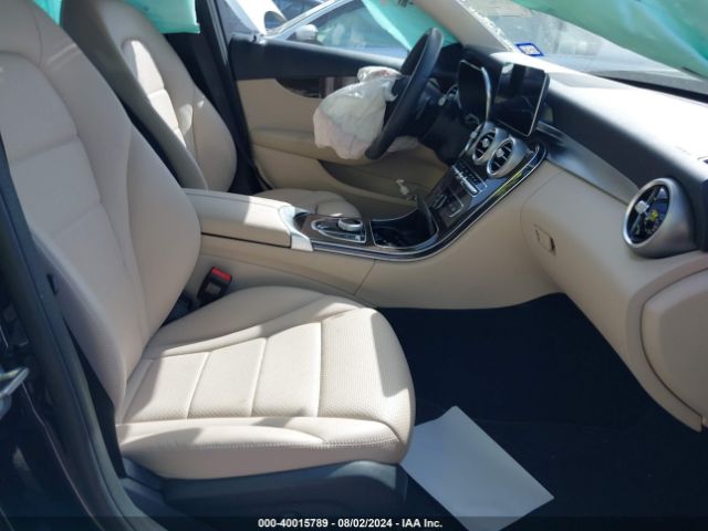 W1KWF8DB8MR607404 Mercedes-Benz C 300 Sedan