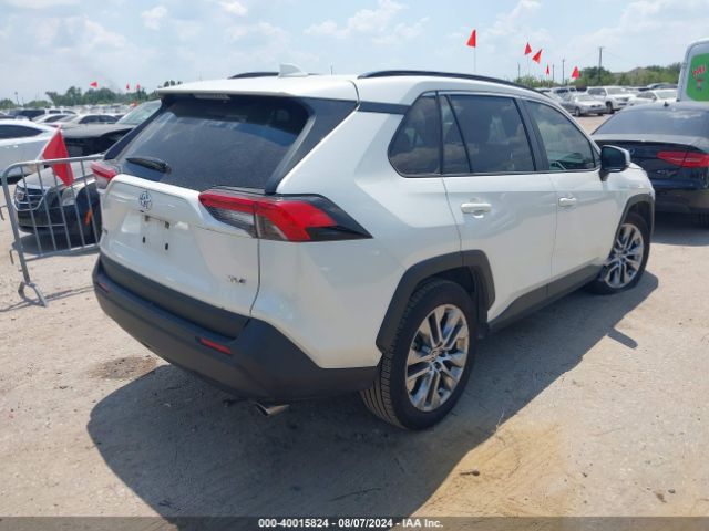 JTMC1RFV5ND086598 Toyota Rav4 Xle Premium