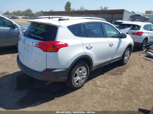 Toyota RAV4 LE 2015 JTMZFREV3FJ025427 Image 4