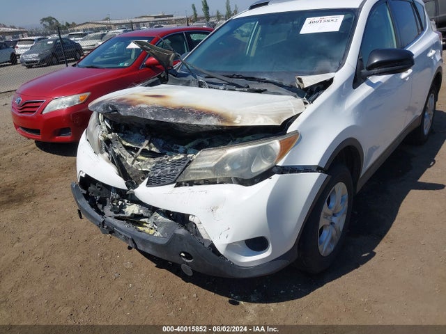 Toyota RAV4 LE 2015 JTMZFREV3FJ025427 Image 6