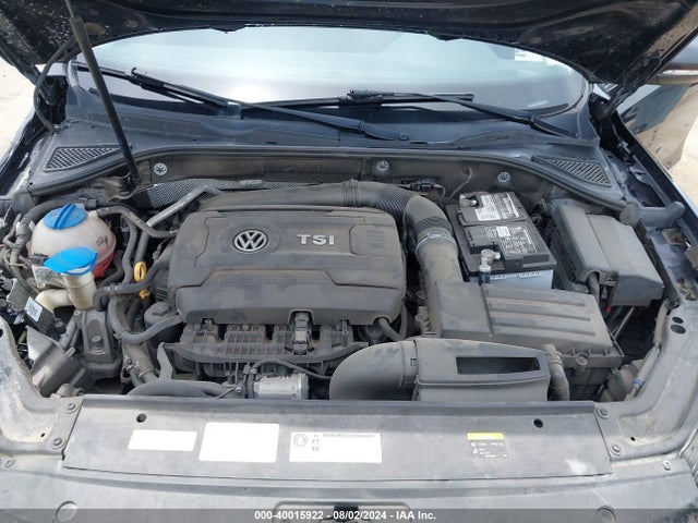 1VWGT7A37HC021488 Volkswagen Passat 1.8t Se