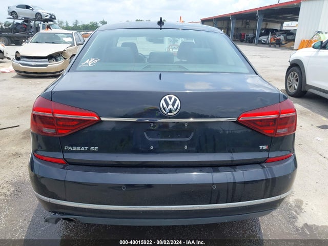 1VWGT7A37HC021488 Volkswagen Passat 1.8t Se
