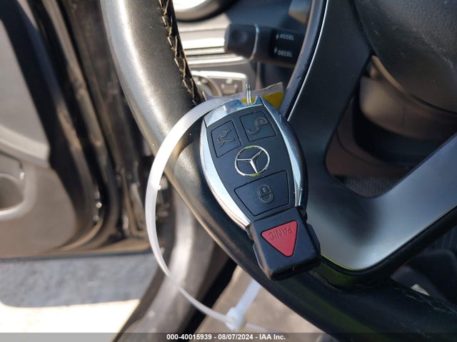 55SWF4JB8HU186673 Mercedes-Benz C 300 Luxury/sport