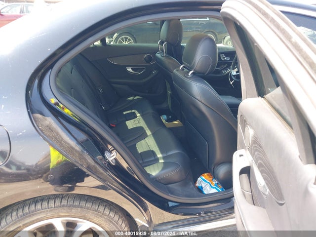 55SWF4JB8HU186673 Mercedes-Benz C 300 Luxury/sport