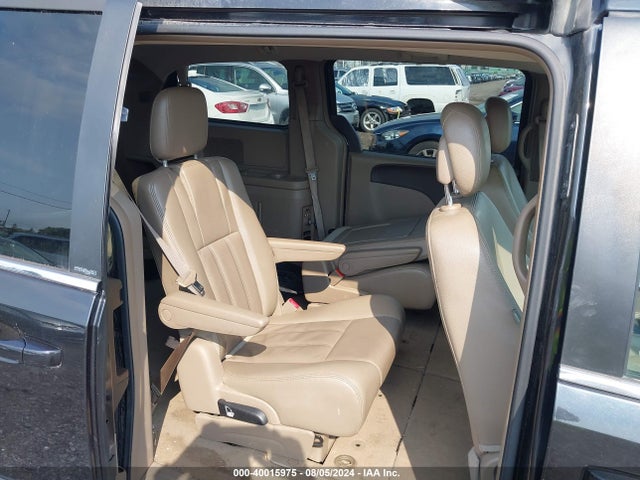 2C4RC1BG1ER125682 Chrysler Town & Country Touring