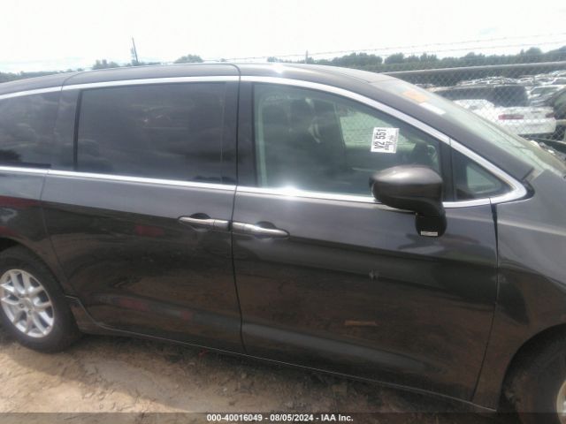 2C4RC1CG8NR105251 Chrysler Voyager Lx