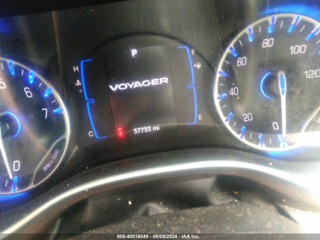 2C4RC1CG8NR105251 Chrysler Voyager Lx