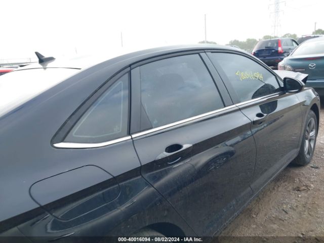 3VWEM7BU8NM032649 Volkswagen Jetta 1.5t Se