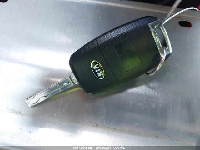KIA Soul 2016 KNDJN2A24G7380026 Image 11