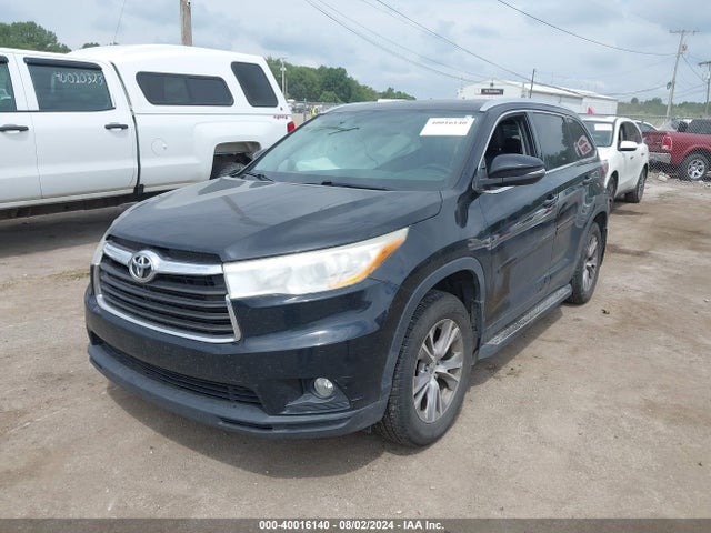 Toyota Highlander Xle V6 2014 5TDJKRFH0ES043760 Image 2
