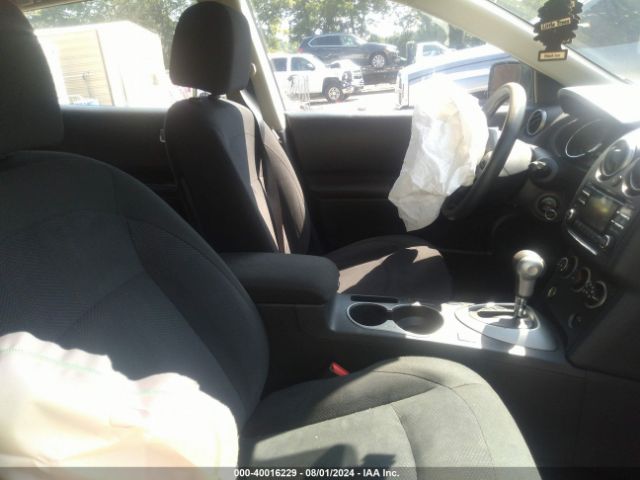 JN8AS5MT9FW655400 Nissan Rogue Select S