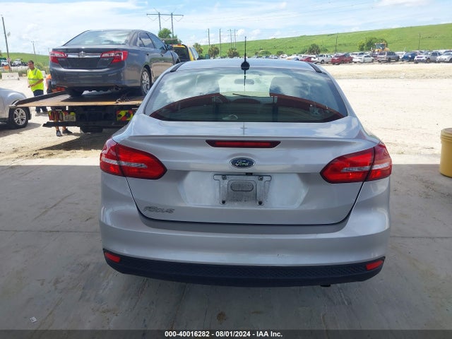 Ford FOCUS S 2018 1FADP3E23JL284898 Image 16