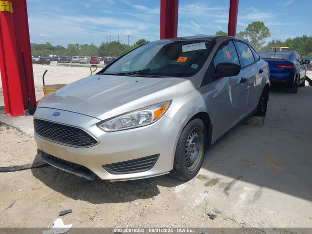Ford FOCUS S 2018 1FADP3E23JL284898 Image 2