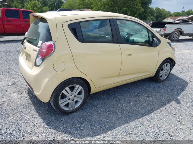 Chevrolet Spark 1lt Cvt 2015 KL8CD6S97FC733601 Image 4