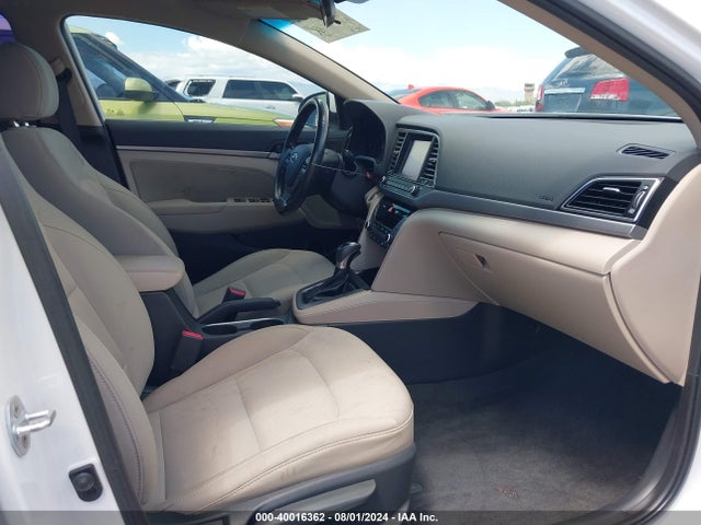 Hyundai ELANTRA SE 2017 5NPD84LF5HH047556 Image 5