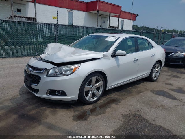 Chevrolet Malibu 2lz 2015 1G11G5SX9FF253646 Image 2