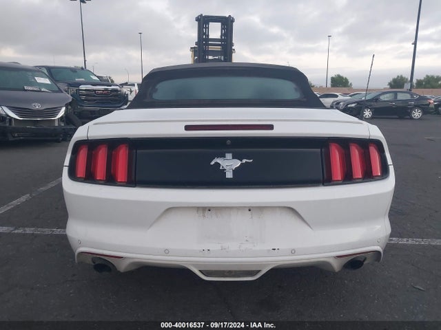 Ford Mustang V6 2017 1FATP8EM3H5210454 Image 16