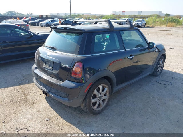 2008 MINI COOPER S WMWMF73568TT88357 Photo 3