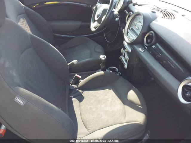 2008 MINI COOPER S WMWMF73568TT88357 Photo 4