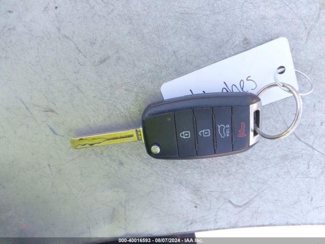 KNDJP3A52E7021703 KIA SOUL +