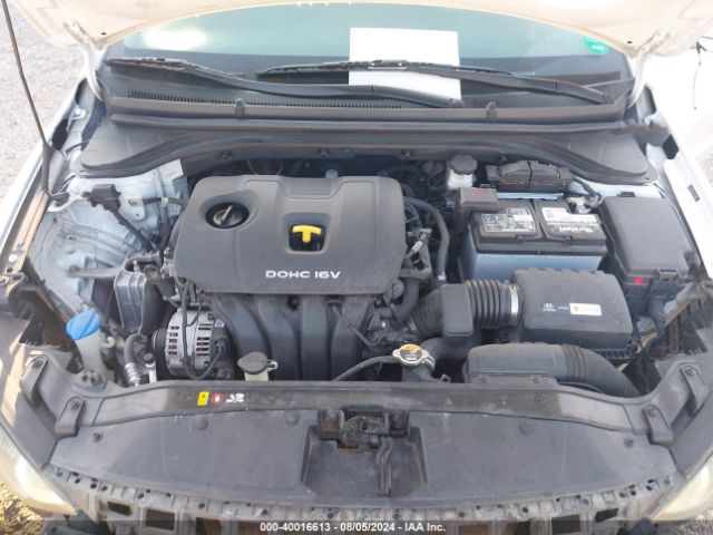 5NPD84LF3JH258843 Hyundai ELANTRA SEL